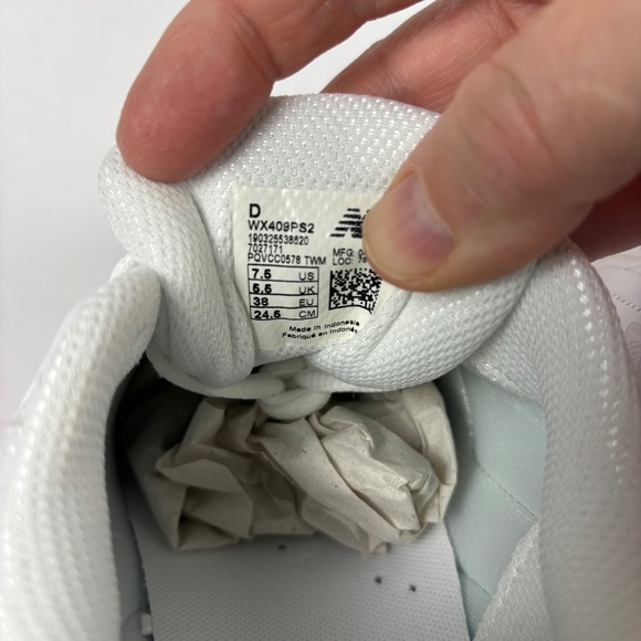 New Balance WX409PR2, White Crosstrainer Shoes, Women's Size 7.5 Wide All White - Picture 9 of 10